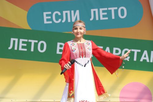 День России в Нурлате отметили масштабным хороводом дружбы