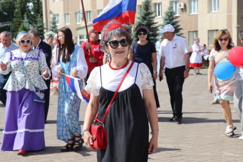 День России в Нурлате отметили масштабным хороводом дружбы