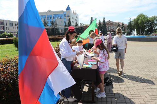 День России в Нурлате отметили масштабным хороводом дружбы