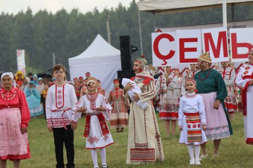 Праздник Уяв в Нурлате: масштабно, душевно и красочно