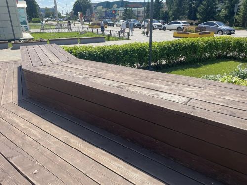 Сотрудники УК ЖКХ привели в порядок парки и скверы Нурлата