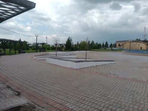 Сотрудники УК ЖКХ привели в порядок парки и скверы Нурлата