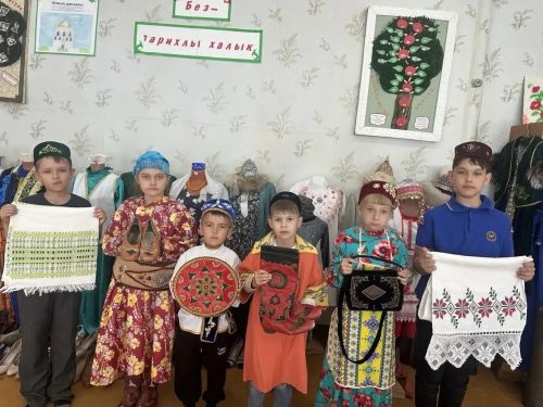 Первый этап летней оздоровительной кампании завершился в Нурлатском районе: 950 детей отдохнули в пришкольных лагерях