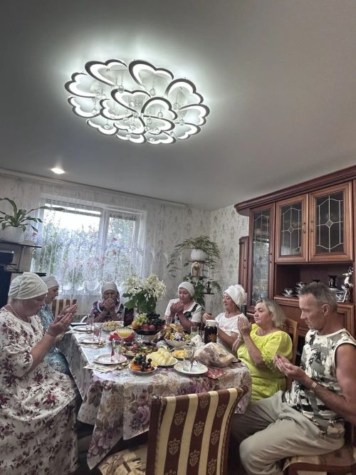 В Верхнем Нурлате с 97-летием поздравили Гульфизу Габбасовну Ахметзянову