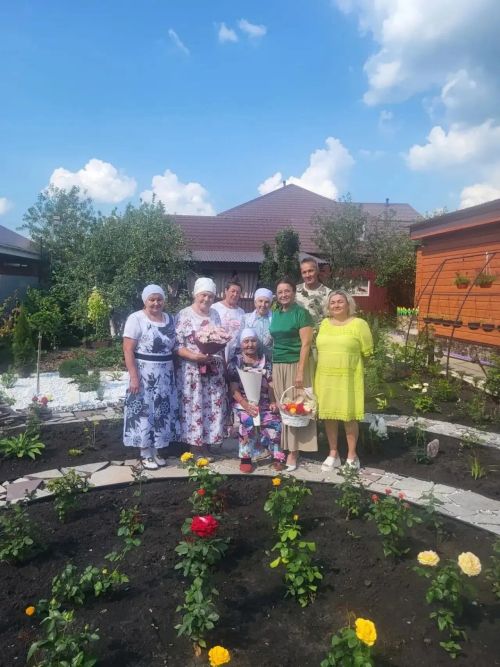 В Верхнем Нурлате с 97-летием поздравили Гульфизу Габбасовну Ахметзянову