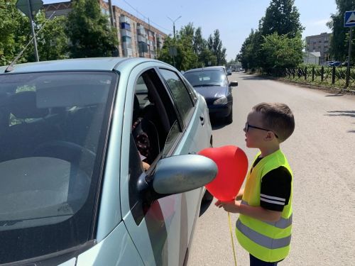 Юные нурлатцы вышли на дорогу с важной миссией
