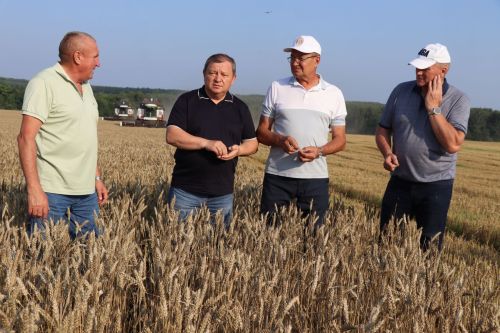 В Нурлатском районе стартовала уборочная кампания