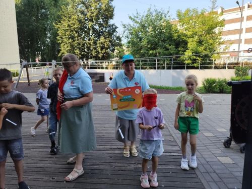 В «Семейном» сквере Нурлата прошла игровая программа для детей