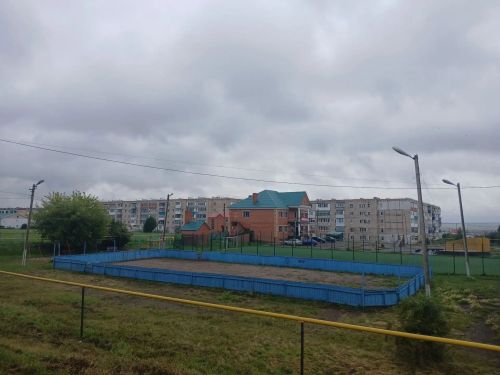 Дамир Ишкинеев Нурлат парклары һәм скверларының төзеклеген тикшерде
