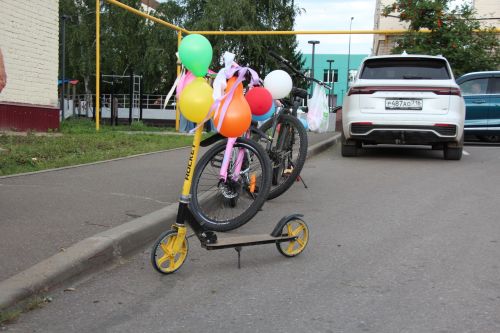 В Нурлате проект «Ут күршеләр» завершился ярким и масштабным  праздником «Флаг моего государства»