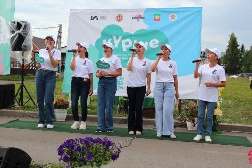 В Нурлате проект «Ут күршеләр» завершился ярким и масштабным  праздником «Флаг моего государства»