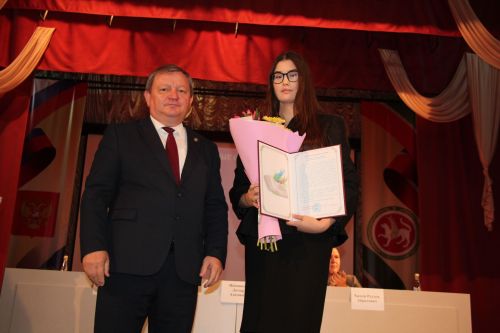 В Нурлате обсудили приоритеты развития образования на новый учебный год