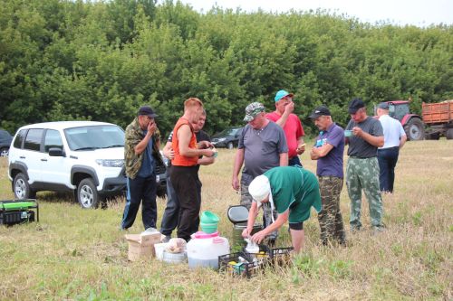 В Нурлатском районе наградили передовых комбайнеров «Нурлат сэте»