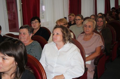 В Нурлате жители мкр. Центральный встретились с руководством района
