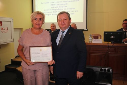 В Нурлате жители мкр. Центральный встретились с руководством района