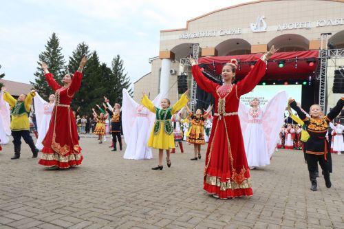 Нурлатта Республика көнендә берьюлы өч бәйрәм узачак