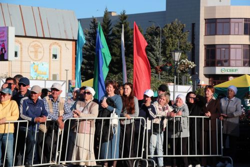 День Республики, День города и День нефтяника в Нурлате начались с церемонии награждения