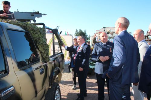 День Республики, День города и День нефтяника в Нурлате начались с церемонии награждения