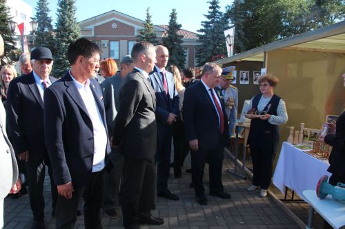 День Республики, День города и День нефтяника в Нурлате начались с церемонии награждения