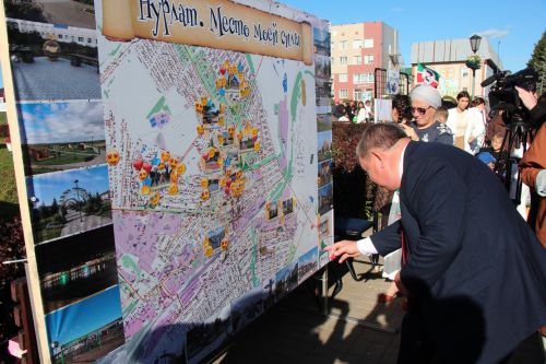 День Республики, День города и День нефтяника в Нурлате начались с церемонии награждения