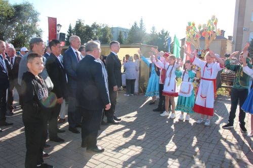 День Республики, День города и День нефтяника в Нурлате начались с церемонии награждения
