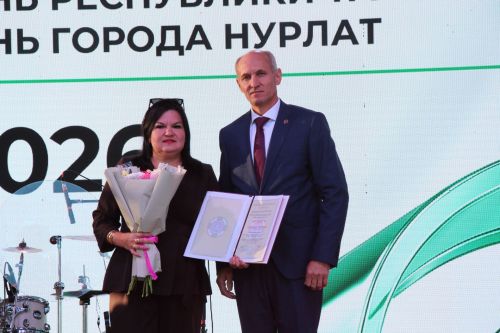 День Республики, День города и День нефтяника в Нурлате начались с церемонии награждения