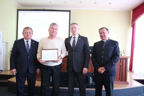Собрание трудового коллектива Нурлатской ЦРБ прошла с участием министра и депутата