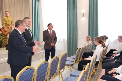 В Нурлате открыли школу № 4 с участием главы района и министра