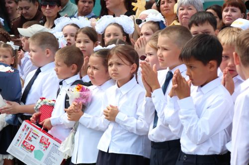 В Нурлате открыли школу № 4 с участием главы района и министра