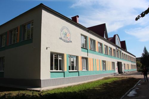 В Нурлате открыли школу № 4 с участием главы района и министра