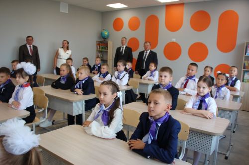 В Нурлате открыли школу № 4 с участием главы района и министра