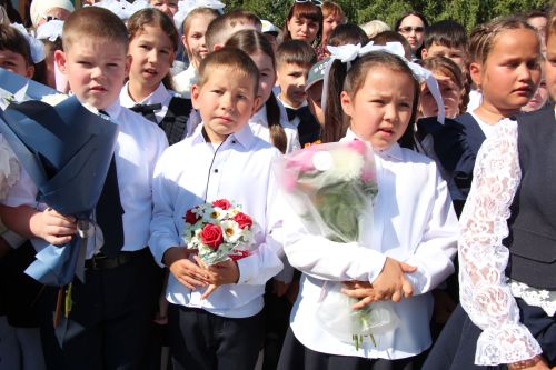 В Нурлате открыли школу № 4 с участием главы района и министра