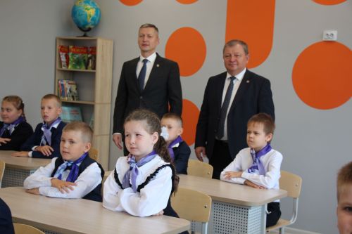 В Нурлате открыли школу № 4 с участием главы района и министра