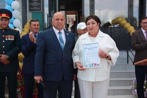 В Нурлате открыли школу № 4 с участием главы района и министра