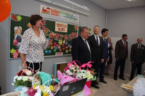 В Нурлате открыли школу № 4 с участием главы района и министра