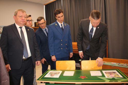 В Нурлате открыли школу № 4 с участием главы района и министра