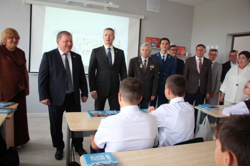 В Нурлате открыли школу № 4 с участием главы района и министра