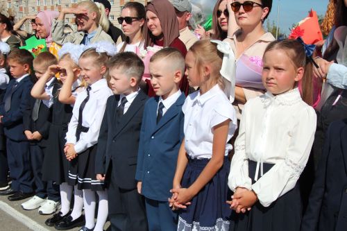 В Нурлате открыли школу № 4 с участием главы района и министра