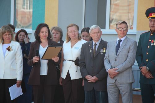 В Нурлате открыли школу № 4 с участием главы района и министра