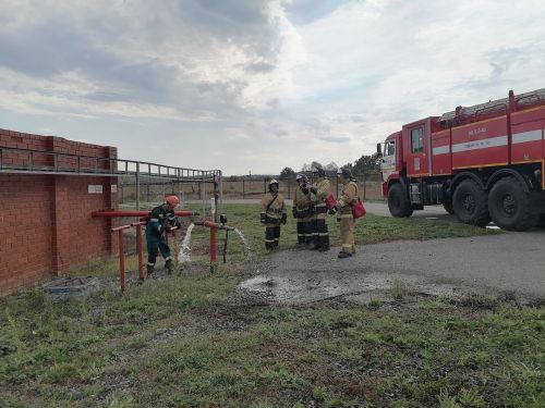 Осеннюю проверку противопожарных водоисточников в Нурлате проводит 73-я пожарная часть