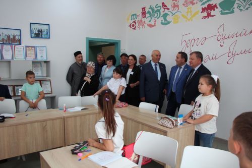 В Нурлате торжественно открыли мемориальную доску памяти Алмаза Ахметшина