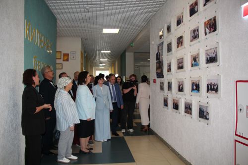 В Нурлате торжественно открыли мемориальную доску памяти Алмаза Ахметшина