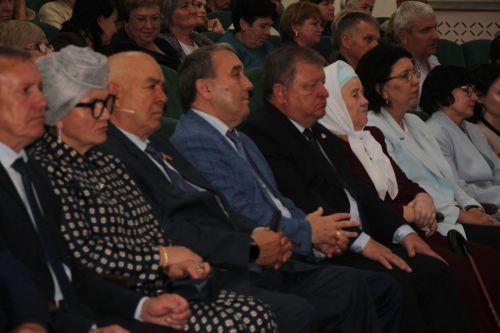 В Нурлате почтили память государственного деятеля России Алмаза Ахметшина