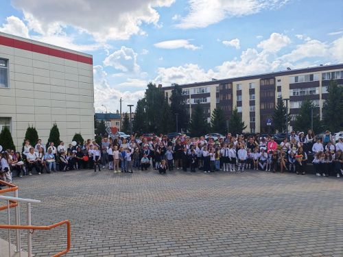 Учебный год в нурлатской ДШИ «Сэлэт» начался с клятвы и концерта