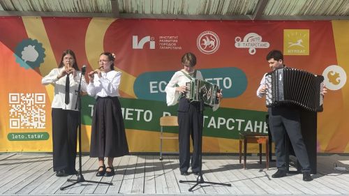 Учебный год в нурлатской ДШИ «Сэлэт» начался с клятвы и концерта