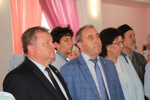 В Нурлате почтили память государственного деятеля России Алмаза Ахметшина