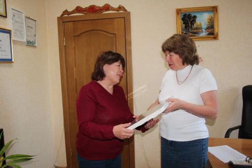 В «Нурлат-информе» чествовали победителя конкурса «История моего имени»
