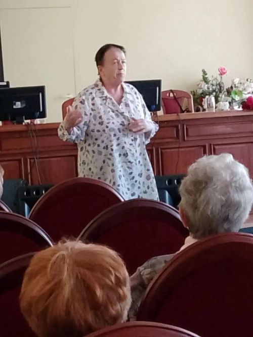 В Нурлате прошел творческий вечер «Бархатный возраст — не осень души»