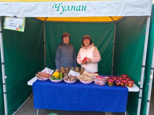 Нурлатцы участвуют на сельхозярмарке в Казани