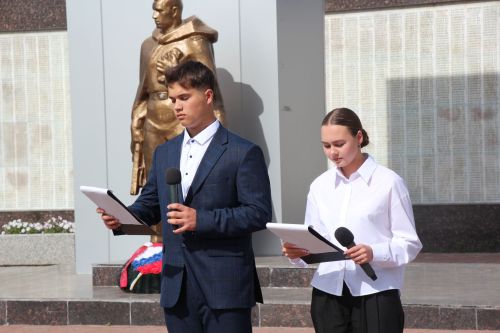 Нурлат вместе со всей страной почтил память жертв теракта в Беслане